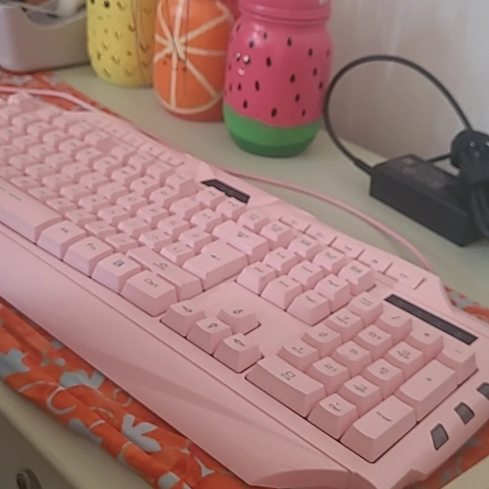 Pink Gaming Keyboard - Picture 2 of 7